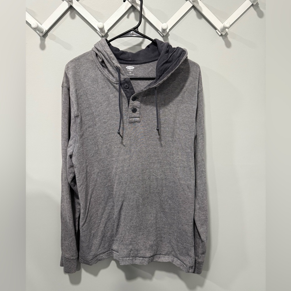 Mens size large old navy hoodie